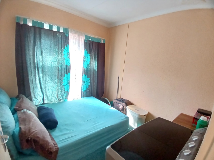 2 Bedroom Property for Sale in Tlhabane West North West